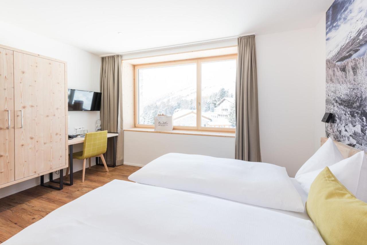 Berghotel Randolins St. Moritz Exterior foto