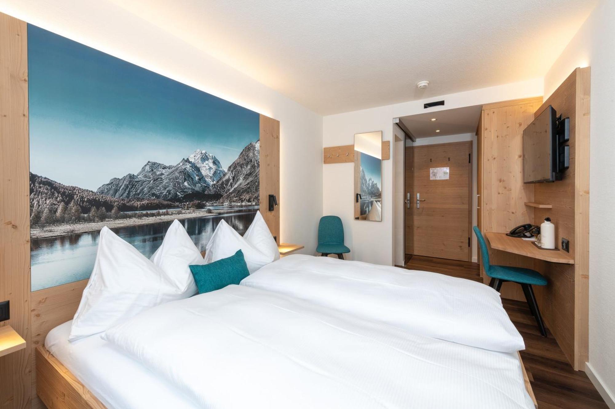 Berghotel Randolins St. Moritz Exterior foto